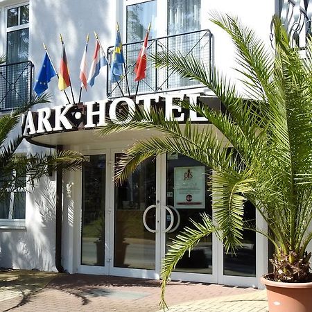 Park Hotel Sellin Bagian luar foto