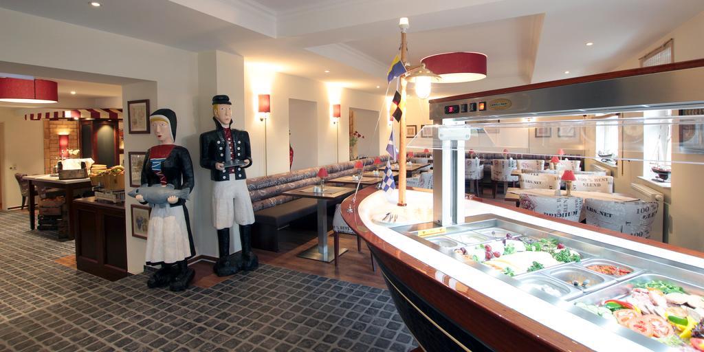 Park Hotel Sellin Bagian luar foto