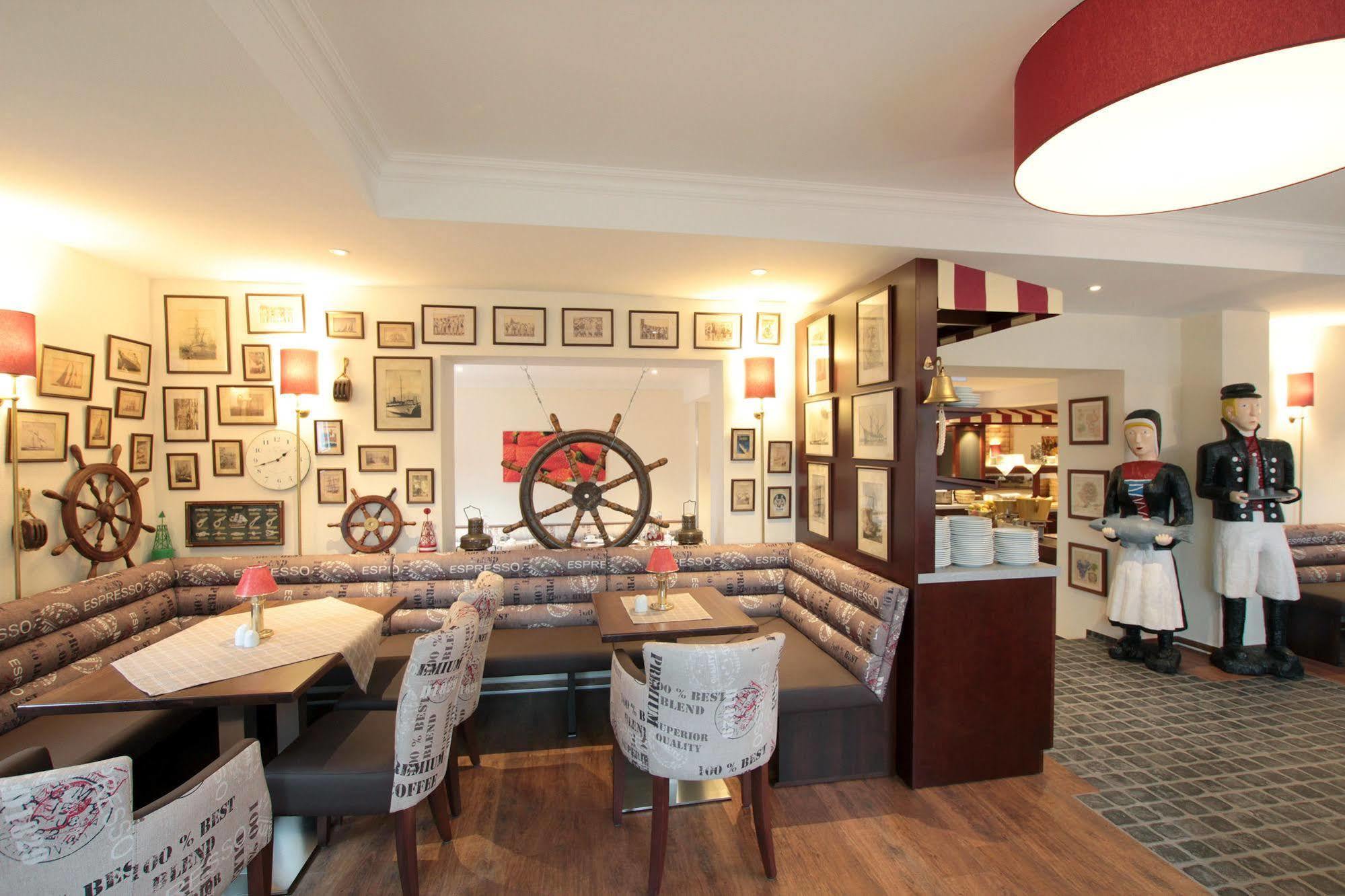 Park Hotel Sellin Bagian luar foto