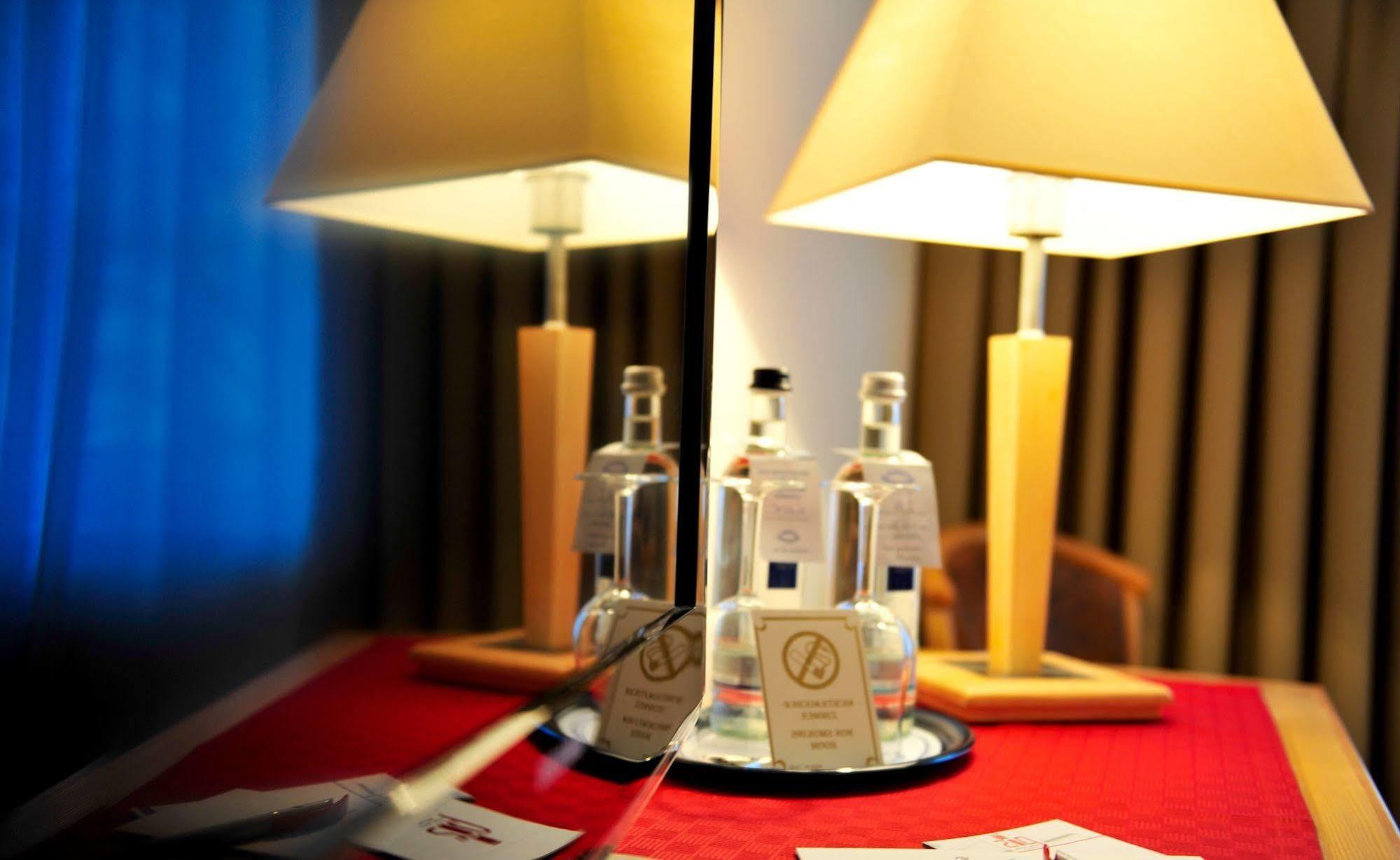 Park Hotel Sellin Bagian luar foto