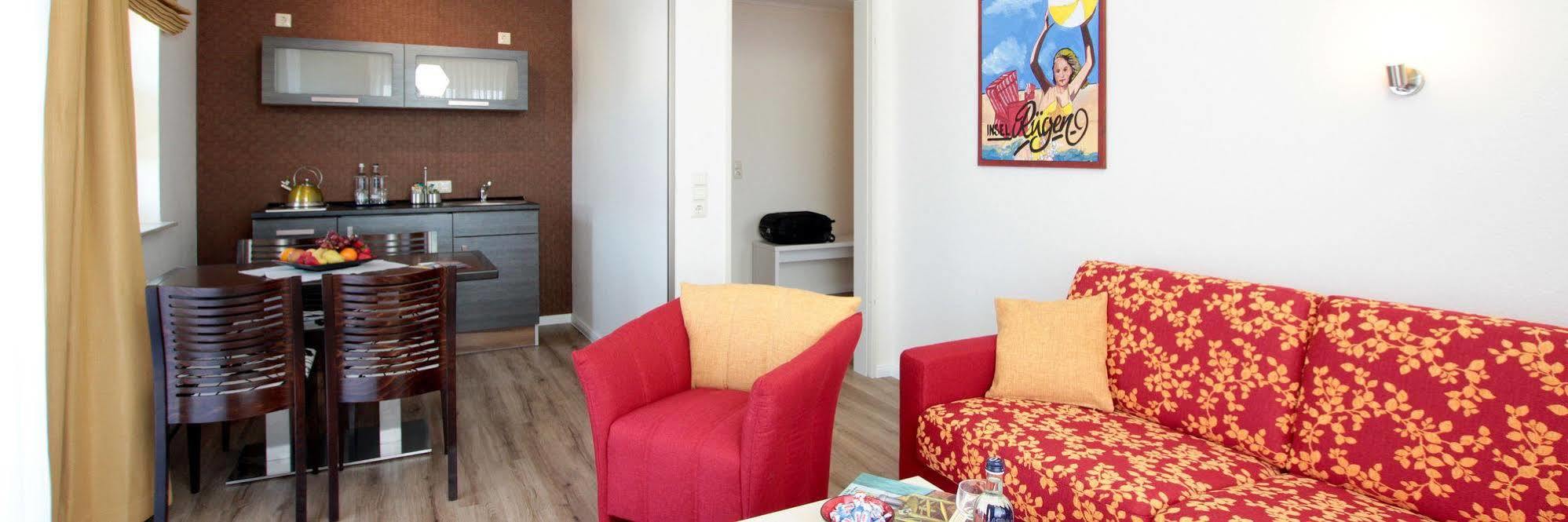 Park Hotel Sellin Bagian luar foto